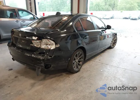 2010 BMW 328I xDrive z USA, uszkodzony, nr VIN WBAPK5C53AA648289